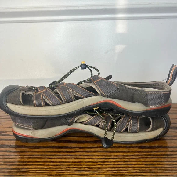 Keen Kanyon Men's Hiking Waterproof Sport Sandals Size 10.5 Straps Shoes Outdoor - Picture 14 of 16
